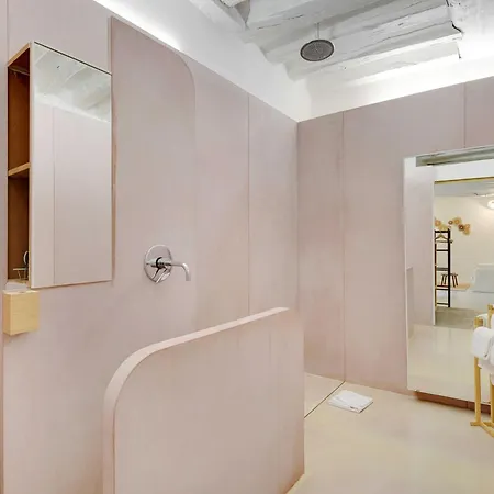 Magnificent -2br-4p- Le Marais *