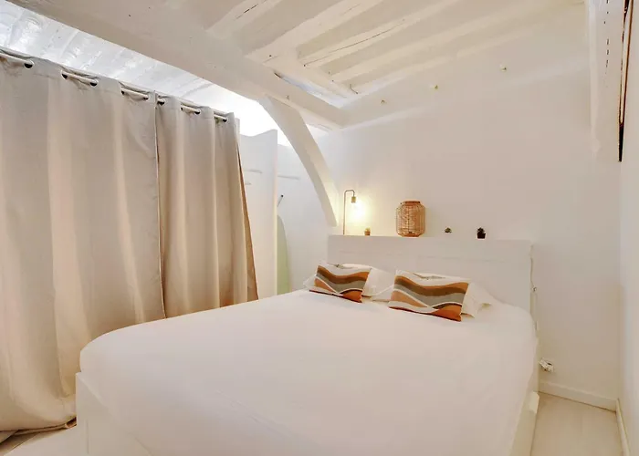 Magnificent -2br-4p- Le Marais * Paris