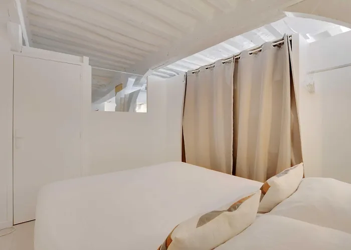 Apartment Magnificent -2br-4p- Le Marais